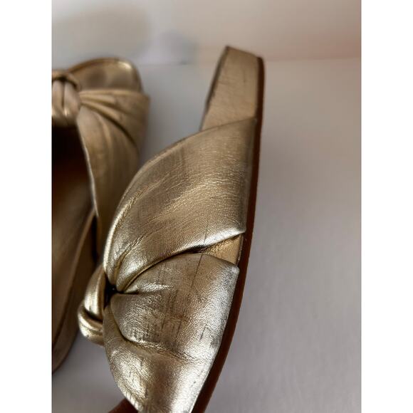 Tory Burch Logo Gold Puffy Knotted Slides Cloud Sandals Womens Shoes 8.5 - Picture 10 of 13